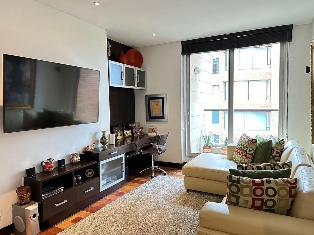 Apartamento de 4 alcobas en venta en Los Rosales, Bogotá, 300 m² · foto 5 de 20