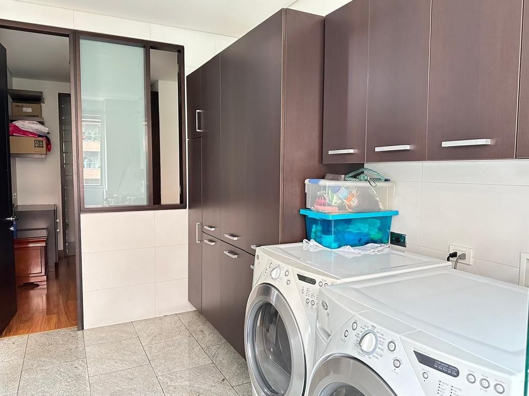 Apartamento de 4 alcobas en venta en Los Rosales, Bogotá, 300 m² · foto 9 de 20