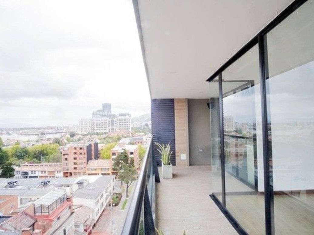 Apartamento de 2 alcobas en venta en Santa Ana Occidental, Bogotá, 144 m² · foto 6 de 18