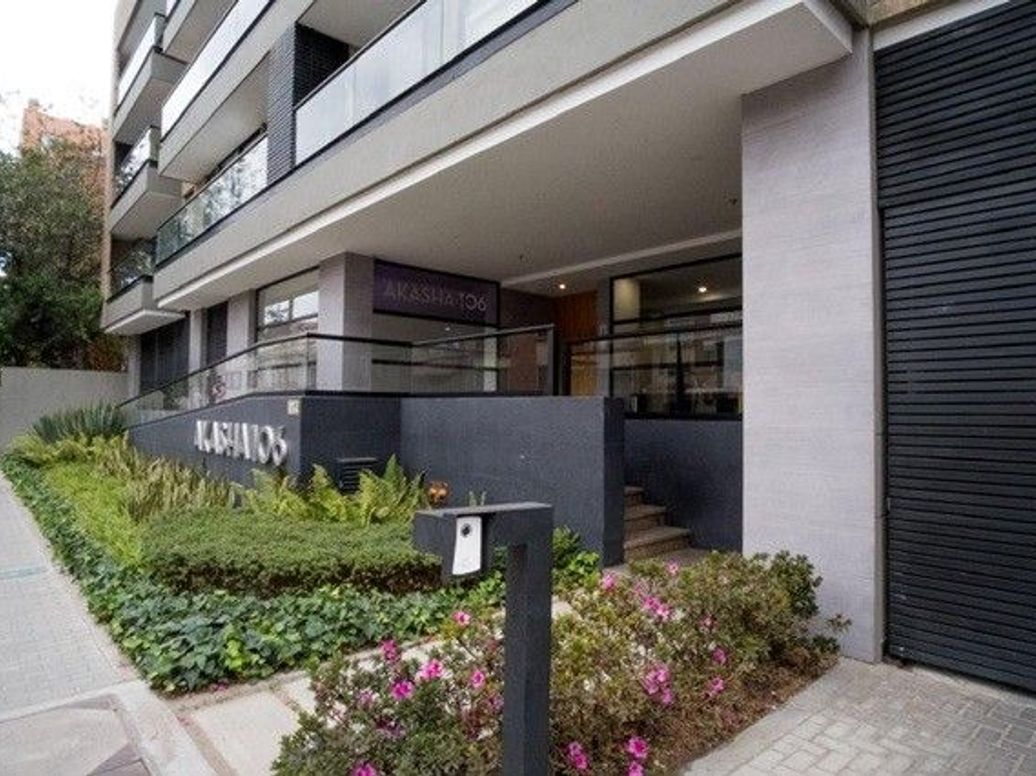 Apartamento de 2 alcobas en venta en Santa Ana Occidental, Bogotá, 144 m² · foto 2 de 18