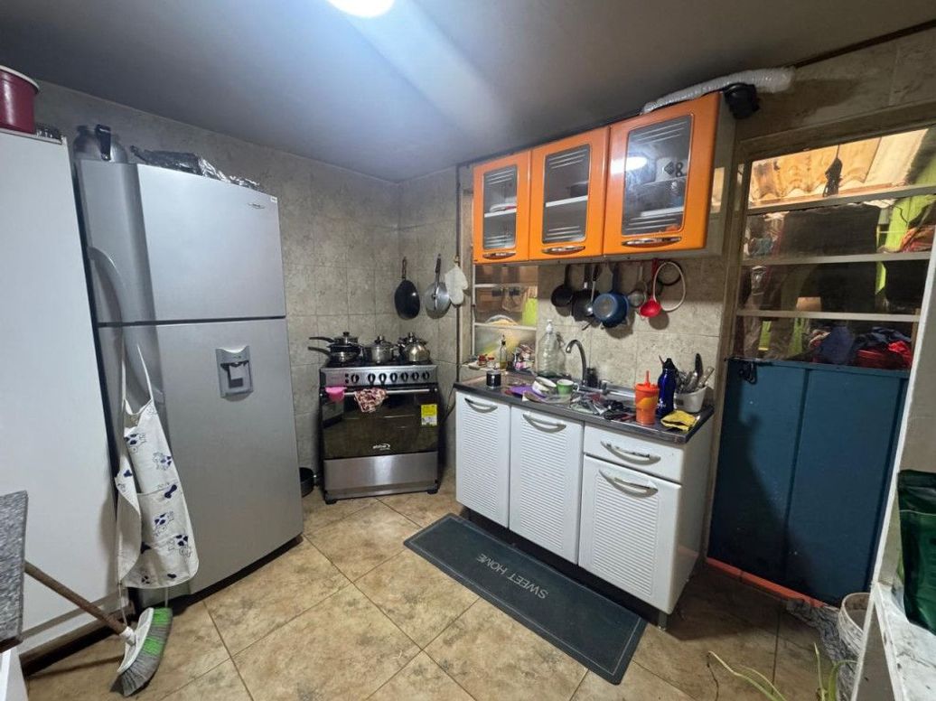 Casa de 9 alcobas en venta en Ingles, Bogotá, 342 m² · foto 6 de 9