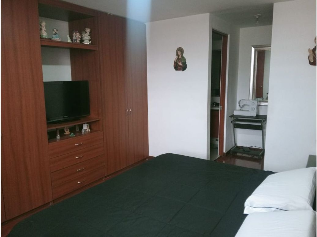 Apartamento de 3 alcobas en venta en San Antonio Nor - Occidental, Bogotá, 110 m² · foto 5 de 10