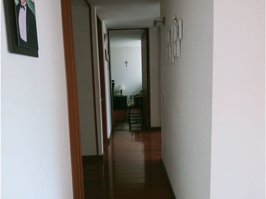 Apartamento de 3 alcobas en venta en San Antonio Nor - Occidental, Bogotá, 110 m² · foto 9 de 10