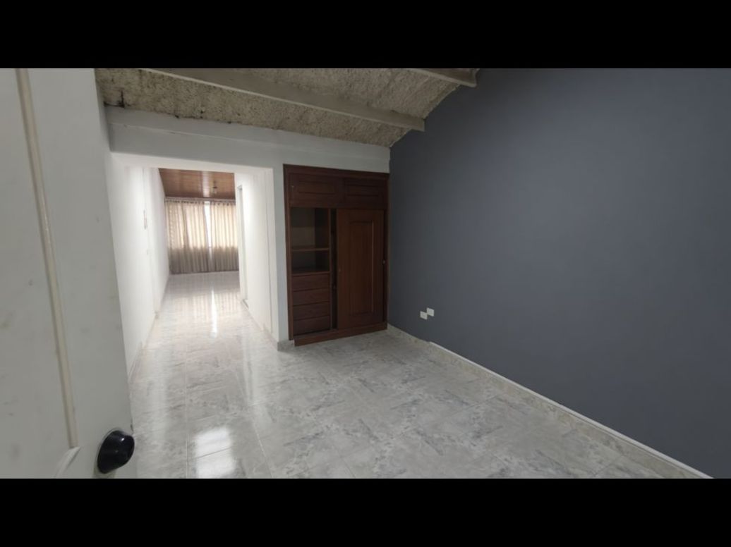 Casa de 4 alcobas en venta en Villa Luz, Bogotá, 300 m² · foto 11 de 20