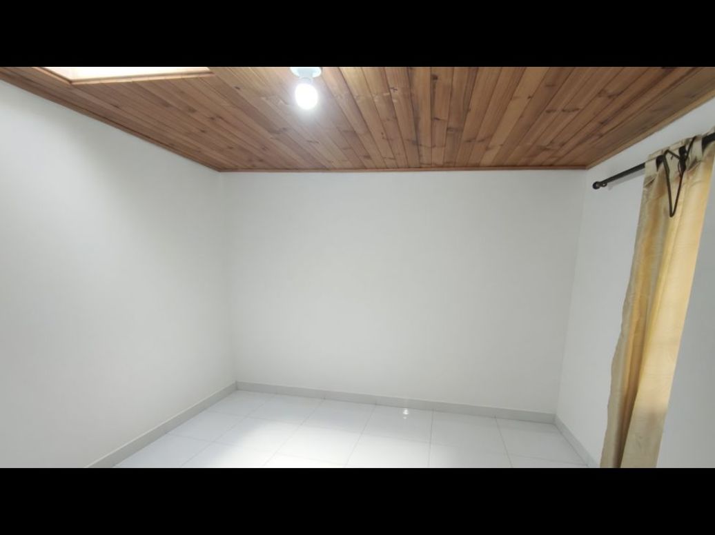 Casa de 4 alcobas en venta en Villa Luz, Bogotá, 300 m² · foto 6 de 20