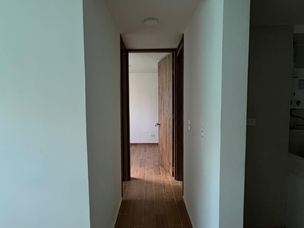 Apartamento de 2 alcobas en venta en Suba Urbano, Bogotá, 48 m² · foto 4 de 11
