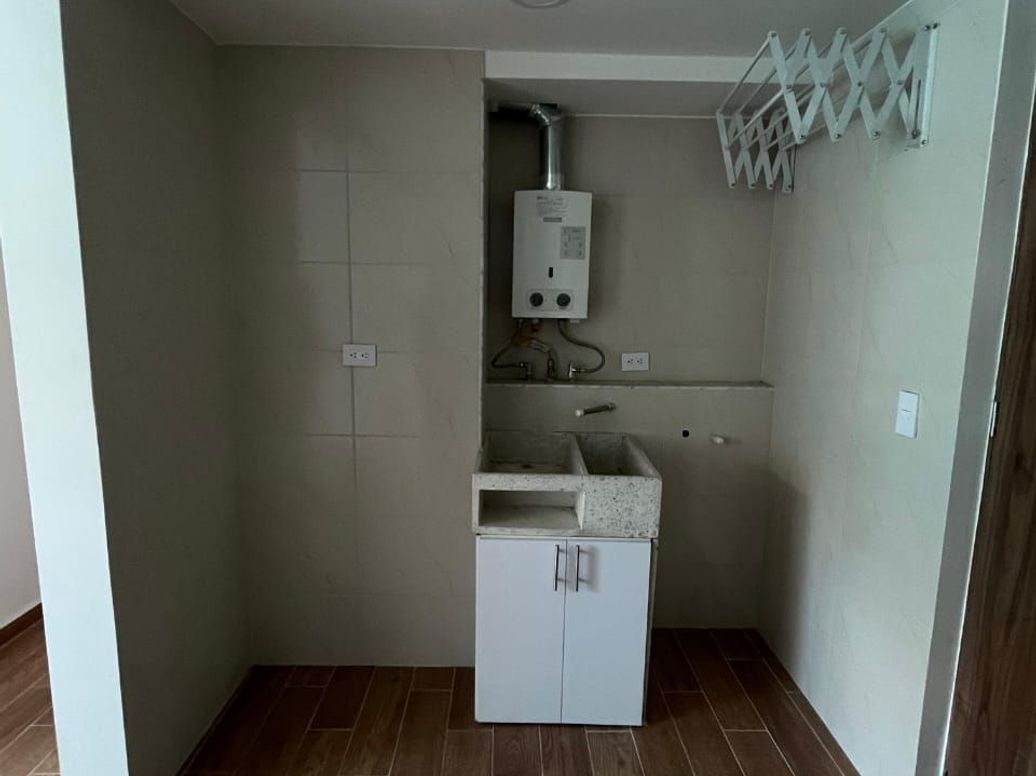 Apartamento de 2 alcobas en venta en Suba Urbano, Bogotá, 48 m² · foto 6 de 11