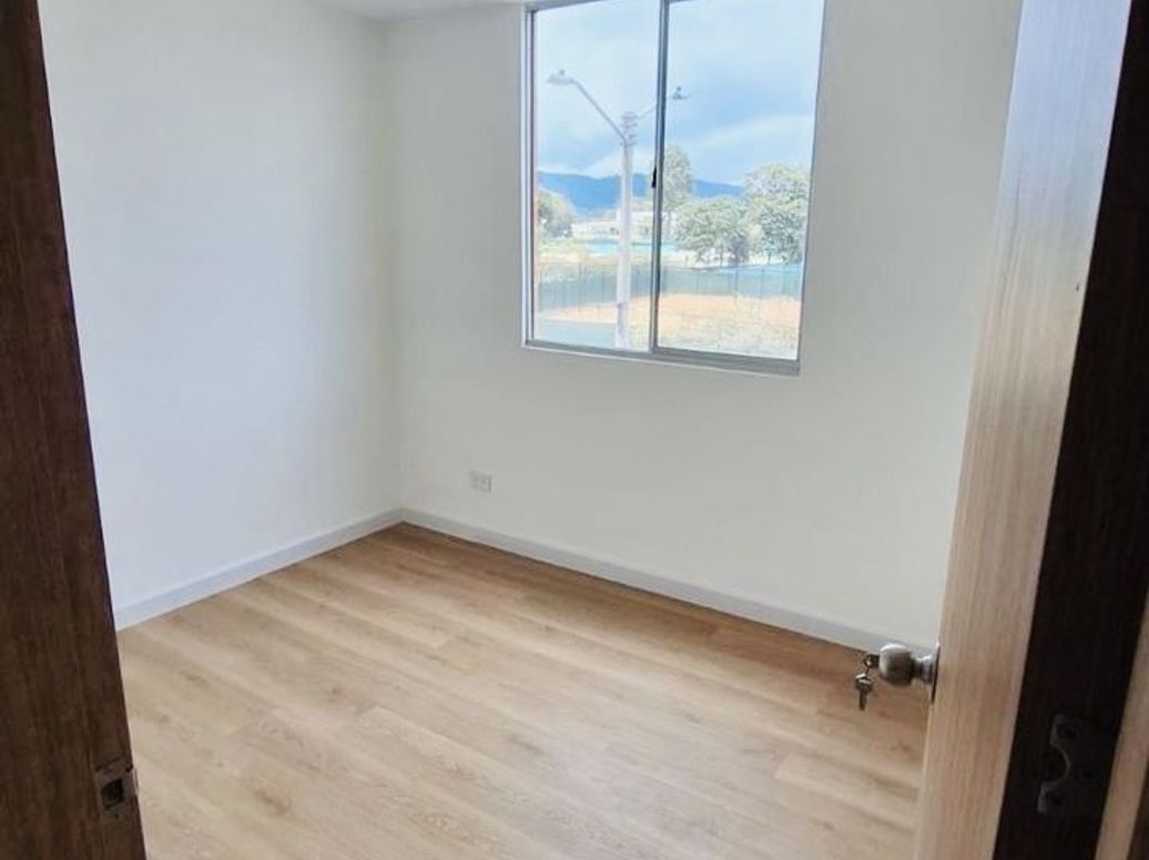 Apartamento de 2 alcobas en venta en Casa Blanca, Bogotá, 45 m² · foto 3 de 13