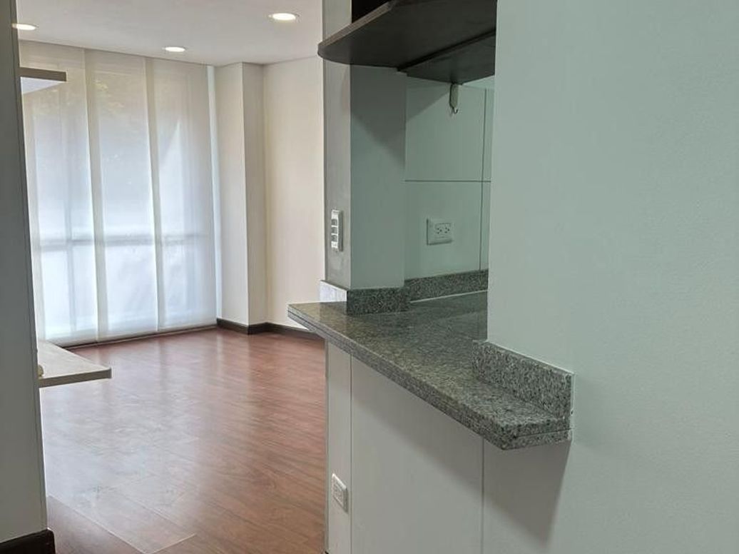 Apartamento de 3 alcobas en venta en Casa Blanca Suba, Bogotá, 72 m² · foto 3 de 17
