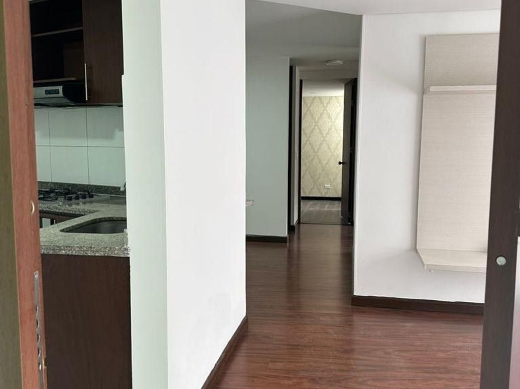 Apartamento de 3 alcobas en venta en Casa Blanca Suba, Bogotá, 72 m² · foto 4 de 17
