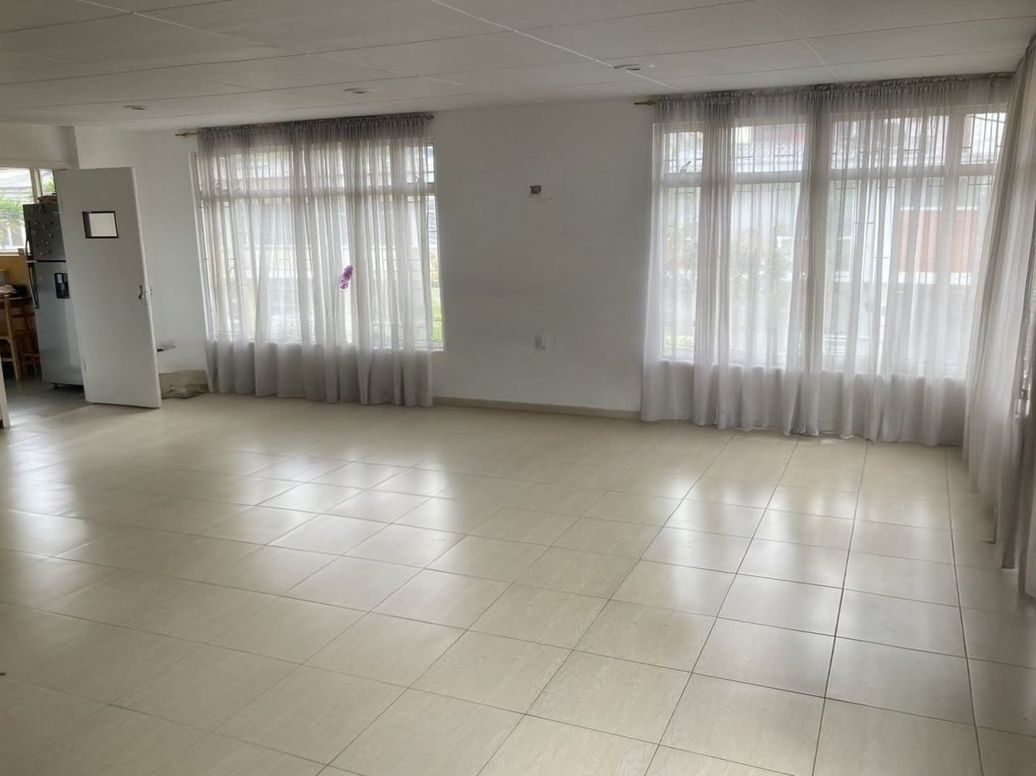 Apartamento de 6 alcobas en venta en Quinta Paredes, Bogotá, 280 m² · foto 6 de 14