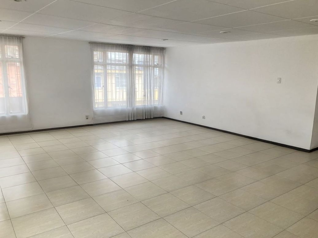 Apartamento de 6 alcobas en venta en Quinta Paredes, Bogotá, 280 m² · foto 14 de 14