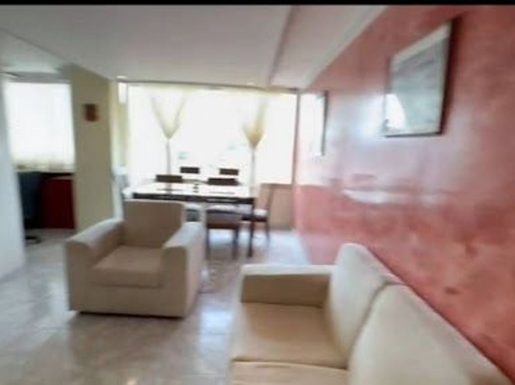 Apartamento de 3 alcobas en venta en Cedritos, Bogotá, 79 m² · foto 2 de 20