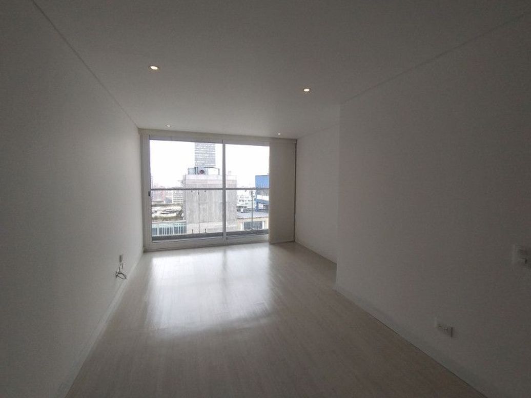 Apartamento de 2 alcobas en venta en Las Nieves, Bogotá, 66 m² · foto 3 de 20