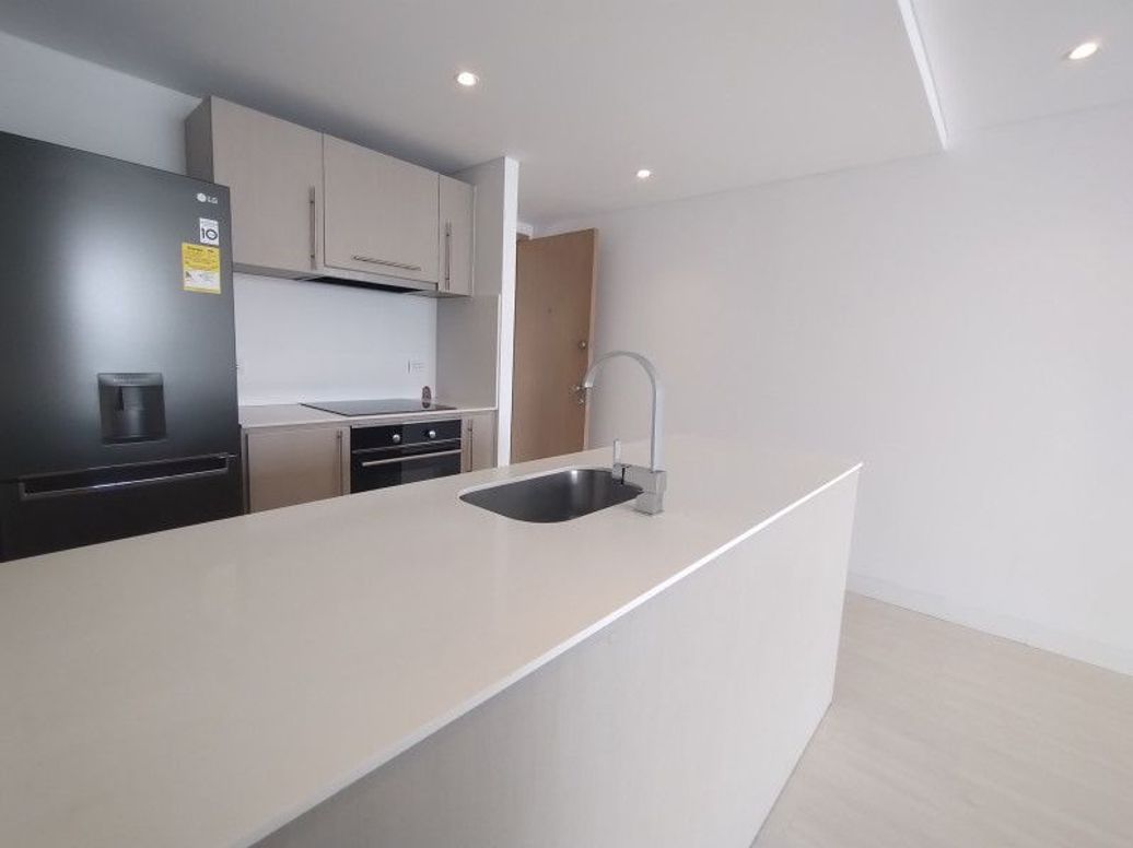 Apartamento de 2 alcobas en venta en Las Nieves, Bogotá, 66 m² · foto 6 de 20
