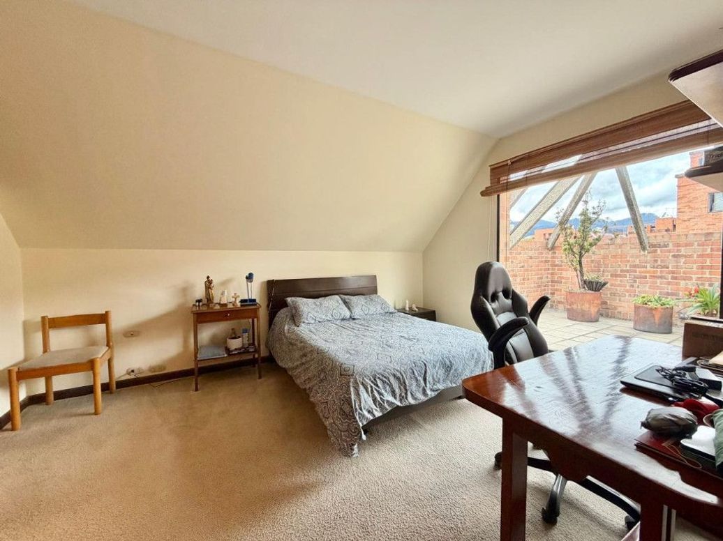 Apartamento de 4 alcobas en venta en Chico Norte Et. Iii, Bogotá, 240 m² · foto 12 de 20
