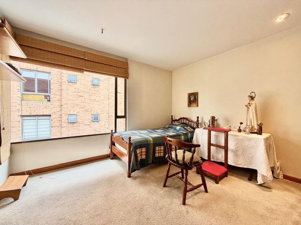 Apartamento de 4 alcobas en venta en Chico Norte Et. Iii, Bogotá, 240 m² · foto 9 de 20