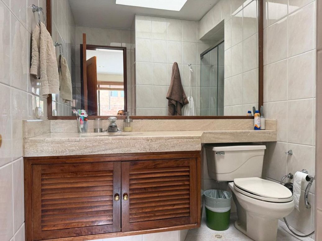 Apartamento de 4 alcobas en venta en Chico Norte Et. Iii, Bogotá, 240 m² · foto 19 de 20