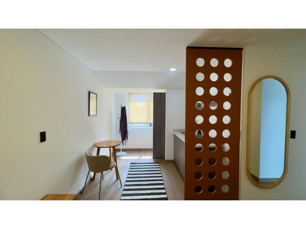 Casa de 7 alcobas en venta en Quinta Paredes, Bogotá, 280 m² · foto 3 de 20