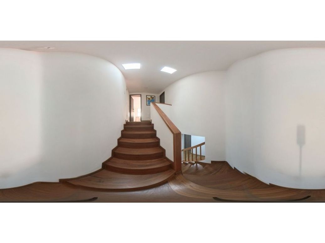Casa de 7 alcobas en venta en Quinta Paredes, Bogotá, 280 m² · foto 18 de 20