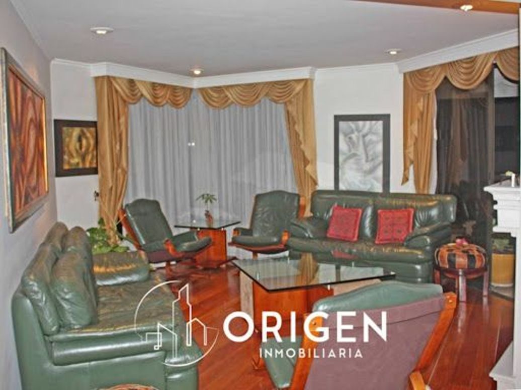 Apartamento de 3 alcobas en venta en Santa Barbara Central, Bogotá, 180 m² · foto 3 de 11