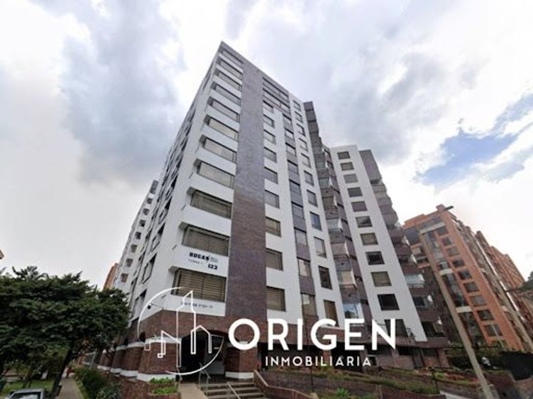Apartamento de 3 alcobas en venta en Santa Barbara Central, Bogotá, 180 m² · foto 10 de 11