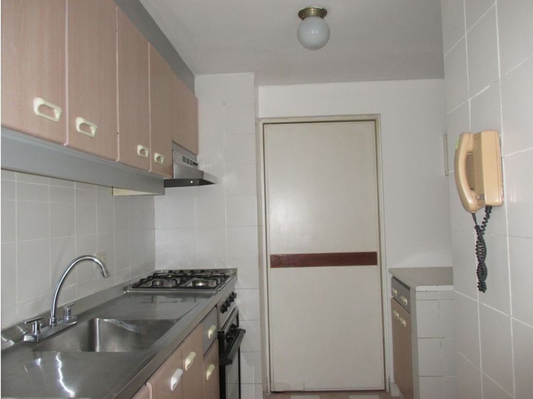 Apartamento de 3 alcobas en venta en Cedro Golf, Bogotá, 80 m² · foto 9 de 20