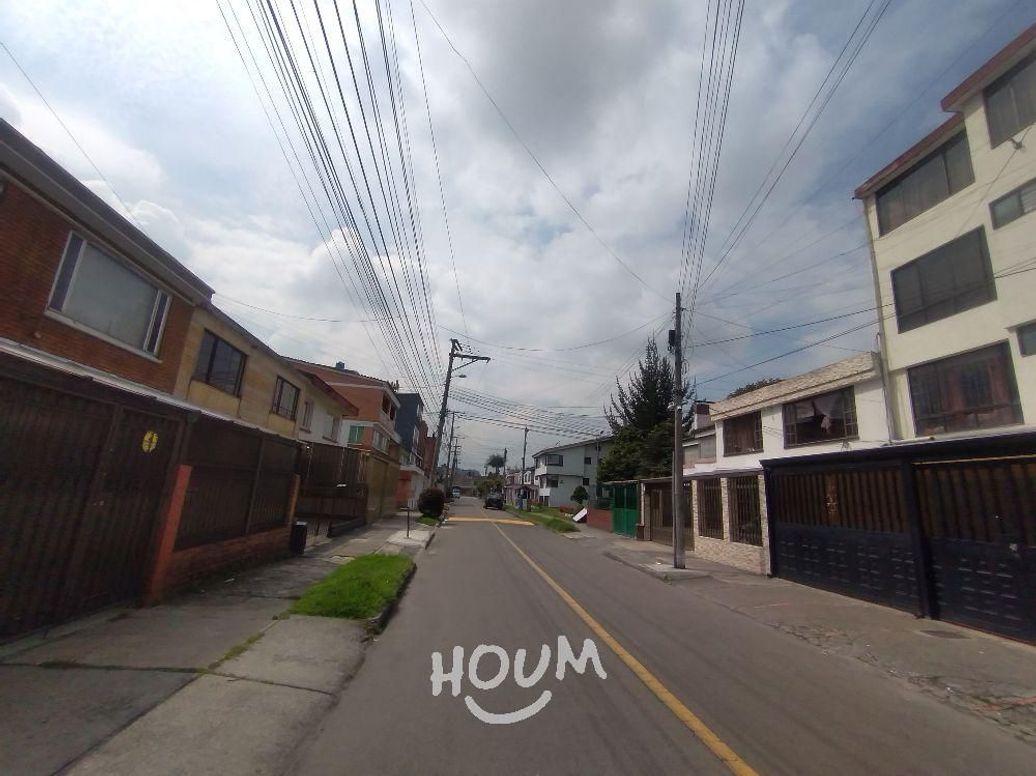 Casa de 5 alcobas en venta en Santa Cecilia, Bogotá, 380 m² · foto 2 de 20