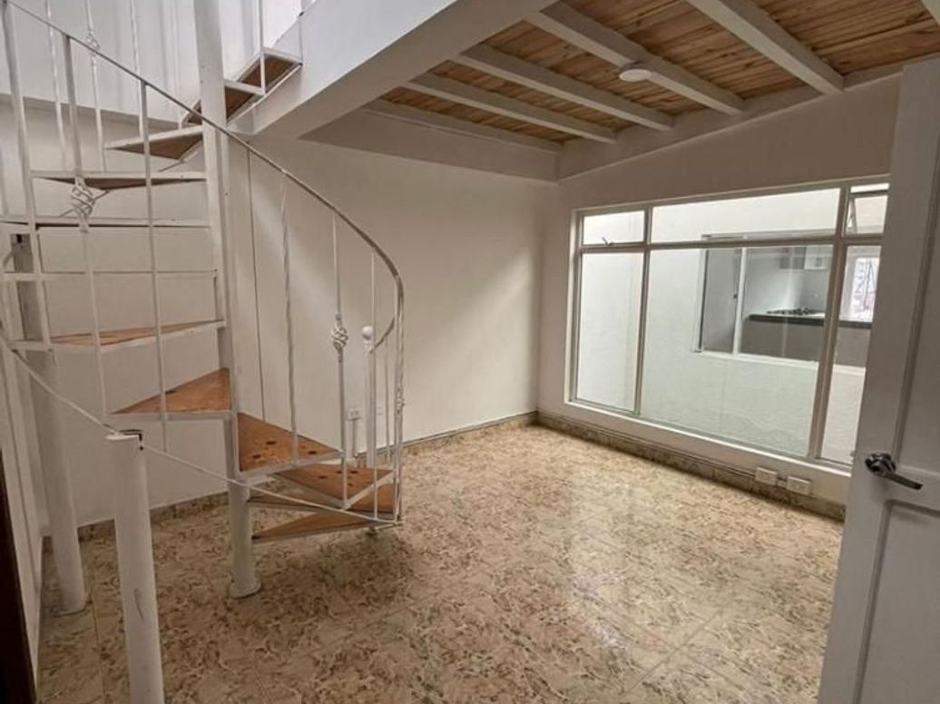 Casa de 5 alcobas en venta en Santa Cecilia, Bogotá, 380 m² · foto 14 de 20