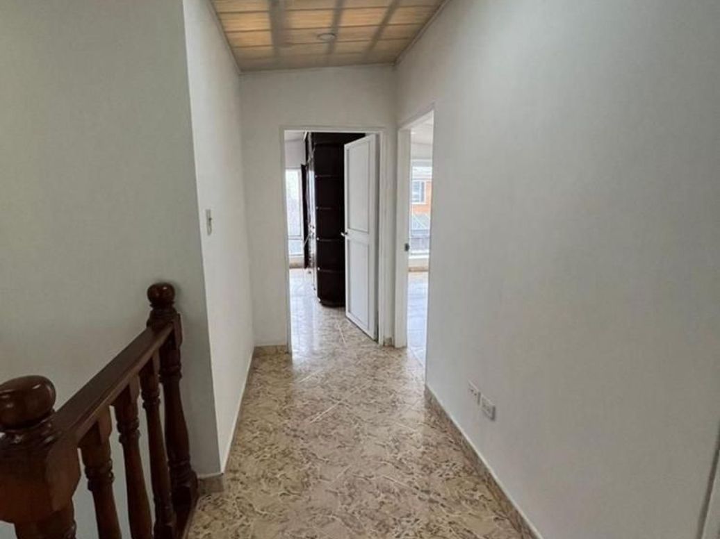 Casa de 5 alcobas en venta en Santa Cecilia, Bogotá, 380 m² · foto 15 de 20