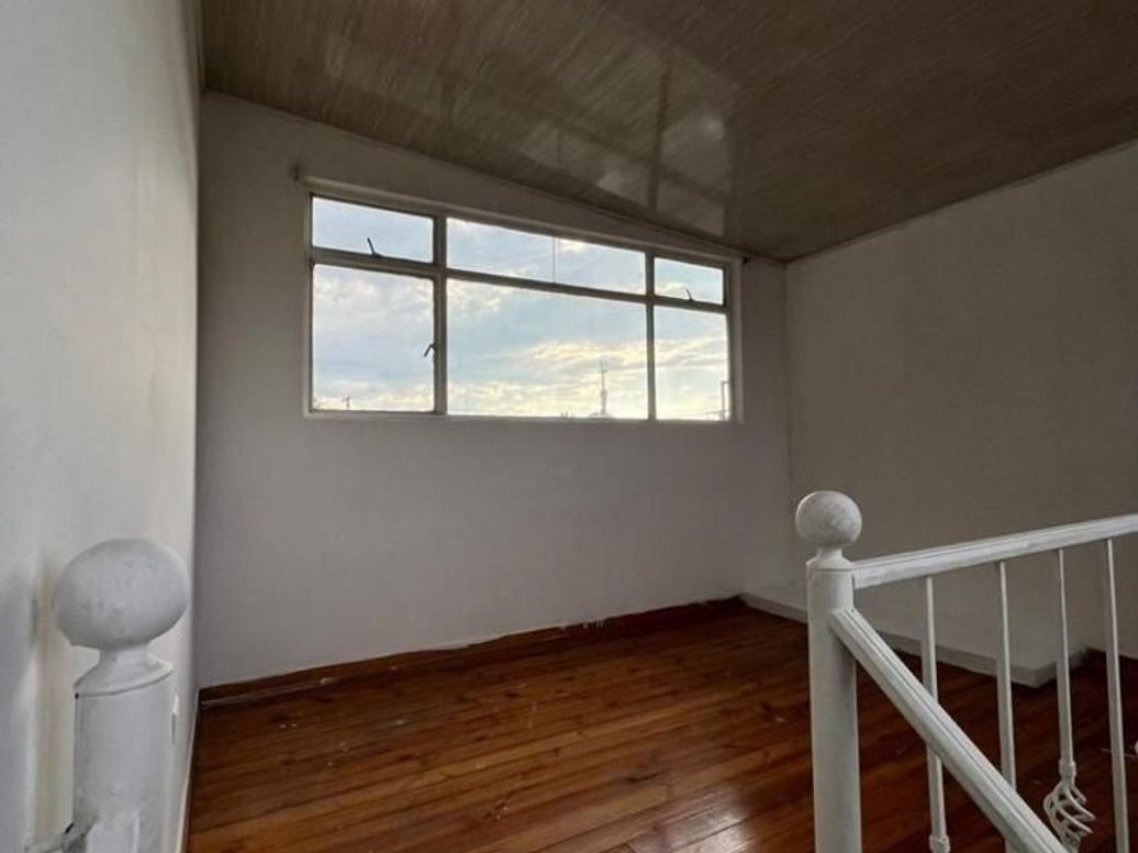 Casa de 5 alcobas en venta en Santa Cecilia, Bogotá, 380 m² · foto 13 de 20