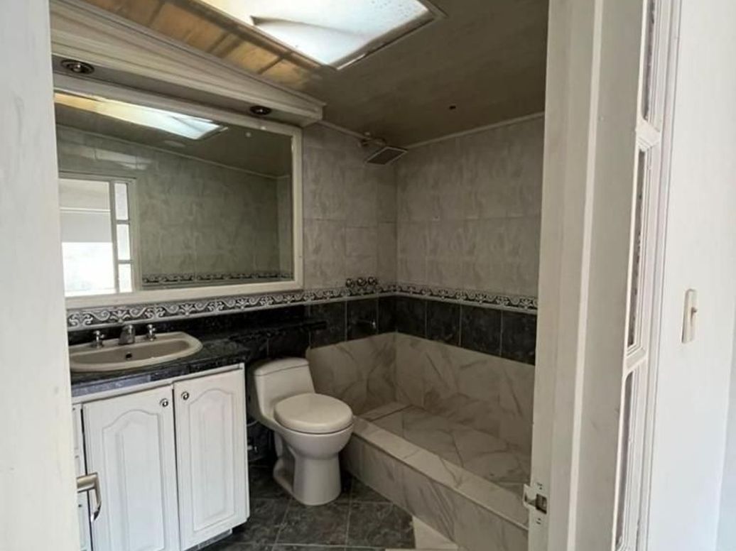 Casa de 5 alcobas en venta en Santa Cecilia, Bogotá, 380 m² · foto 18 de 20