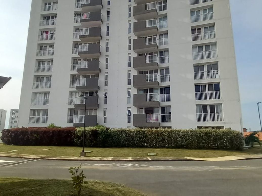 APARTAMENTO EN ARRIENDO en Juan De Ampudia