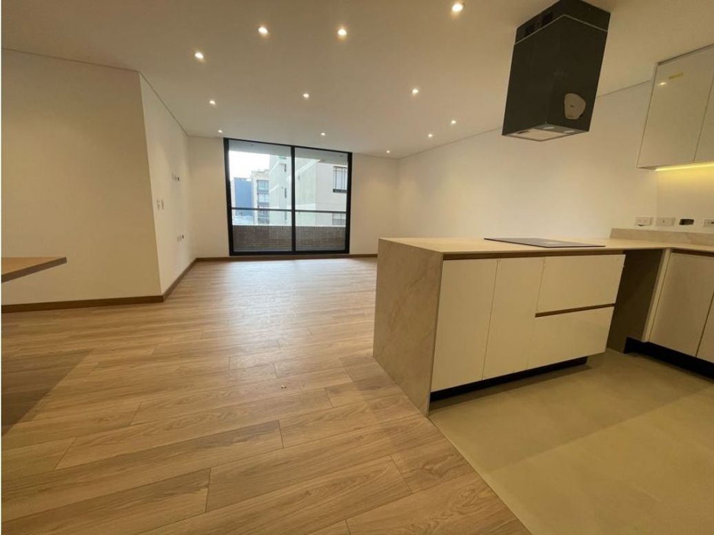 Apartamento de 3 alcobas en venta en San Patricio, Bogotá, 127 m² · foto 5 de 20