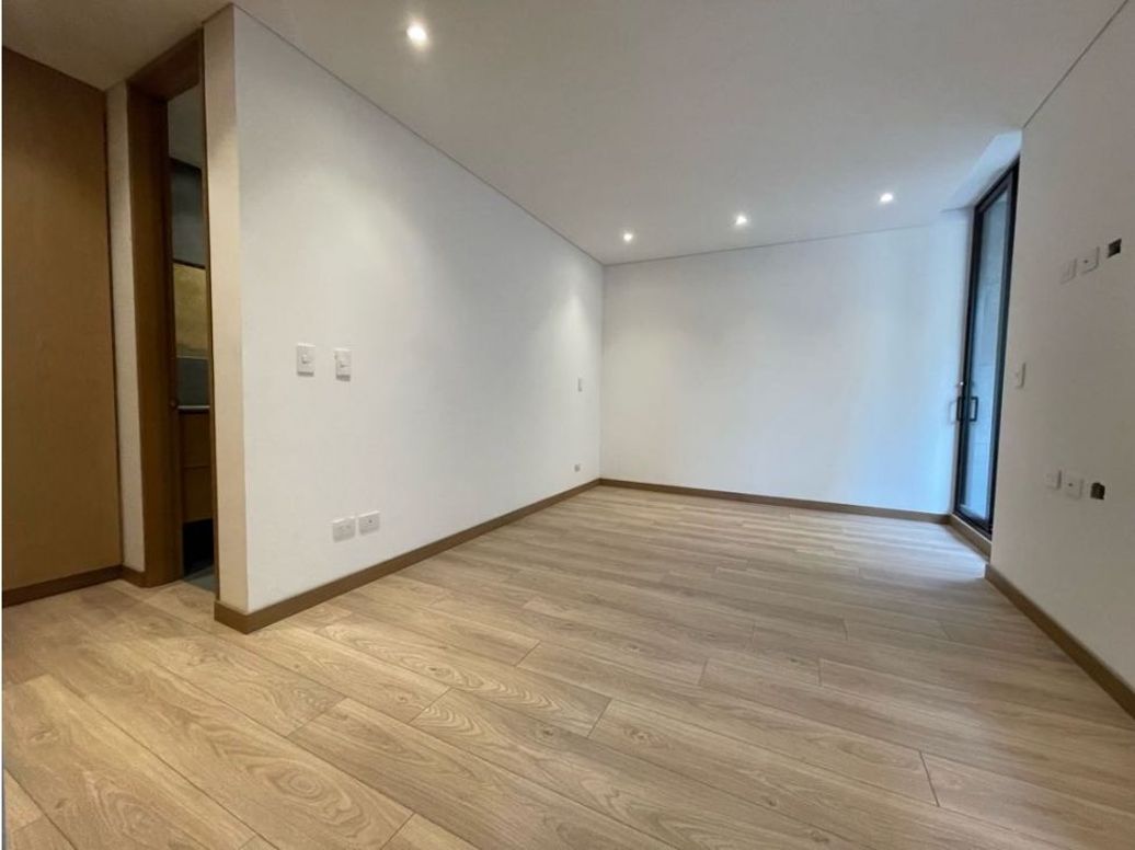 Apartamento de 3 alcobas en venta en San Patricio, Bogotá, 127 m² · foto 13 de 20