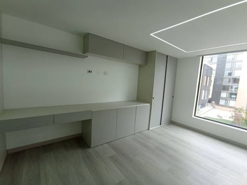 Apartamento de 1 alcoba en venta en Los Naranjos, Bogotá, 30 m² · foto 9 de 18