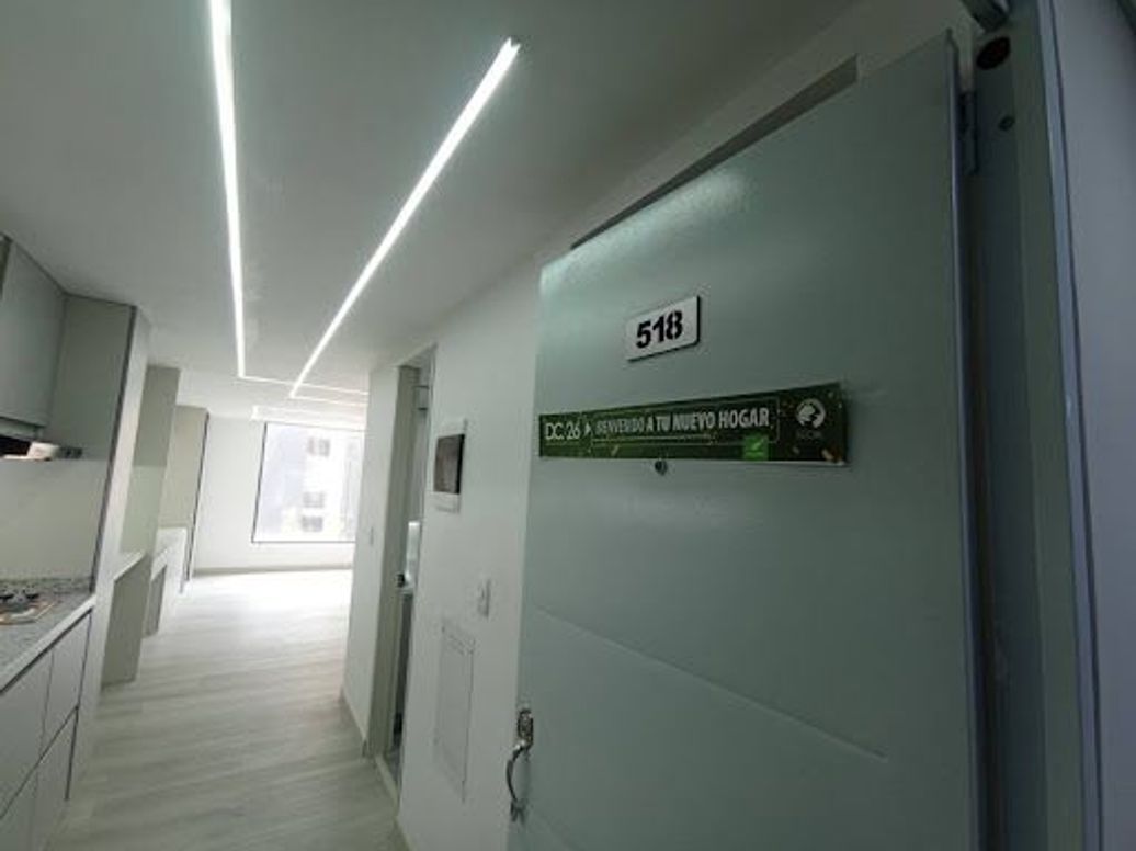 Apartamento de 1 alcoba en venta en Los Naranjos, Bogotá, 30 m² · foto 3 de 18