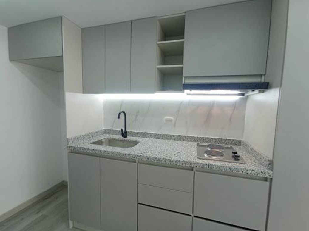 Apartamento de 1 alcoba en venta en Los Naranjos, Bogotá, 30 m² · foto 15 de 18