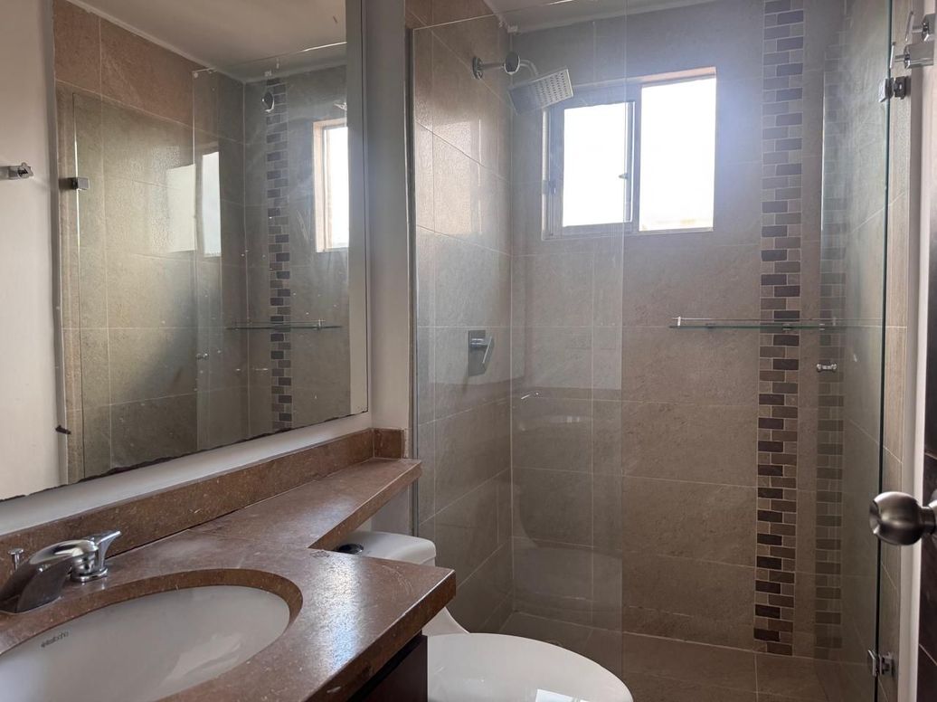 Apartamento de 4 alcobas en venta en Pradera Norte, Bogotá · foto 12 de 18