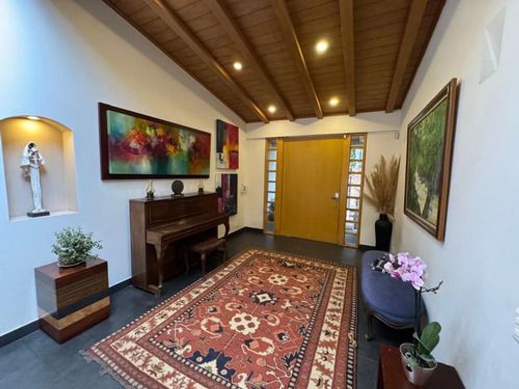 Casa de 4 alcobas en venta en Santa Ana, Bogotá, 510 m² · foto 6 de 10