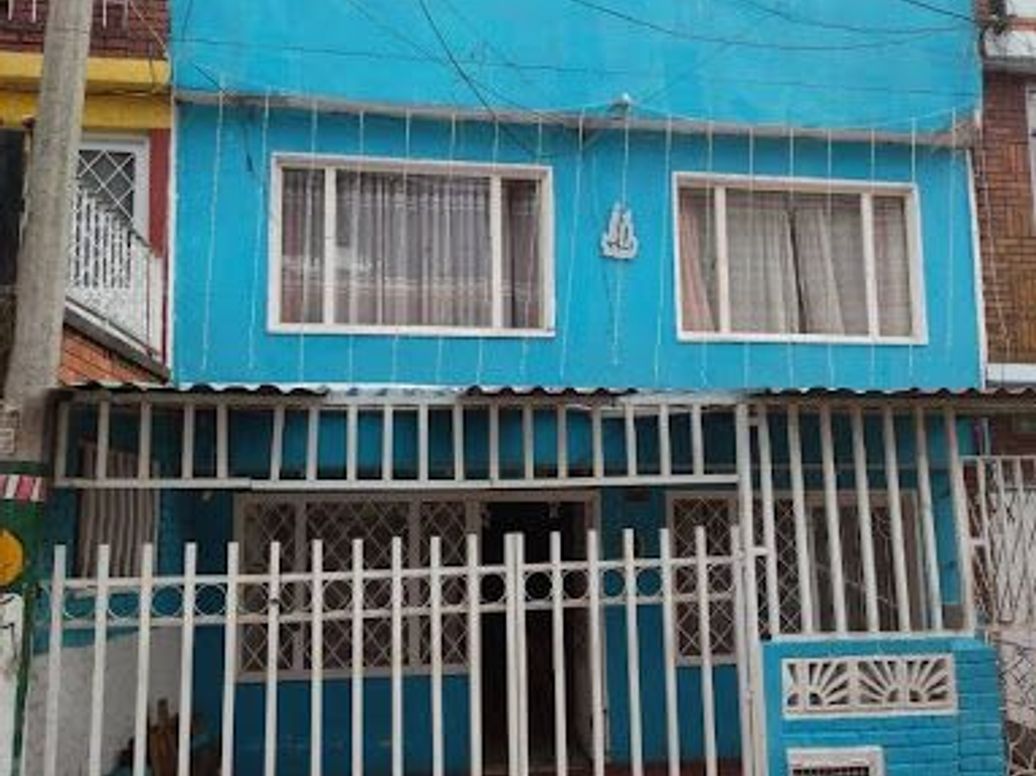 Casa de 8 alcobas en venta en Eduardo Frei, Bogotá, 91 m² · foto 3 de 4