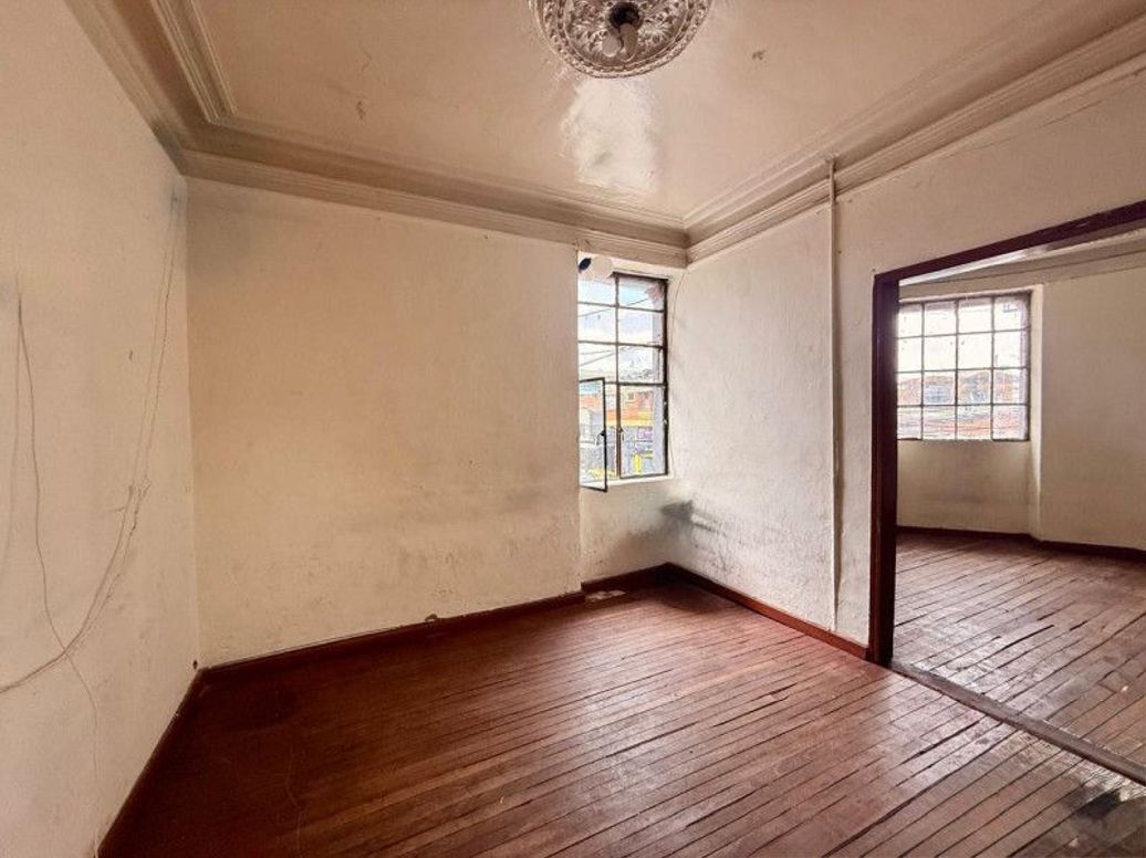Casa de 7 alcobas en venta en El Vergel, Bogotá, 164 m² · foto 16 de 20