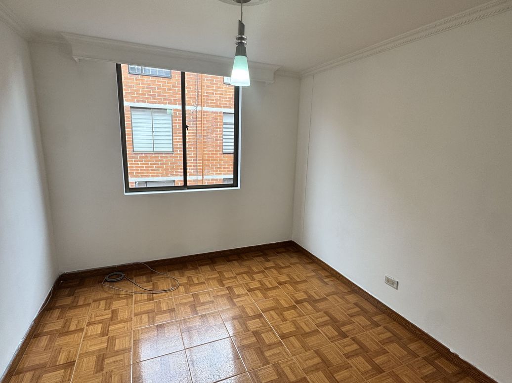 Apartamento de 3 alcobas en venta en Ub. Castilla La Nueva, Bogotá, 65 m² · foto 6 de 8