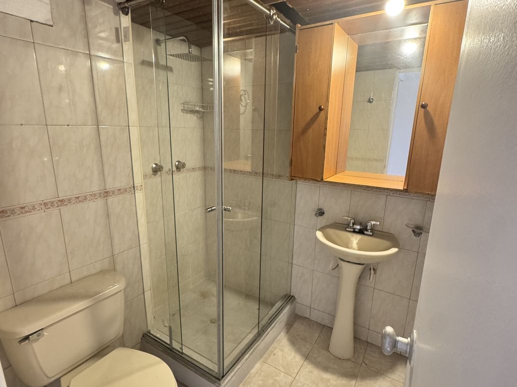 Apartamento de 3 alcobas en venta en Ub. Castilla La Nueva, Bogotá, 65 m² · foto 4 de 8