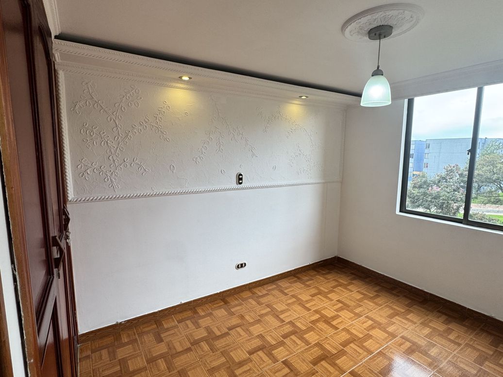 Apartamento de 3 alcobas en venta en Ub. Castilla La Nueva, Bogotá, 65 m² · foto 7 de 8