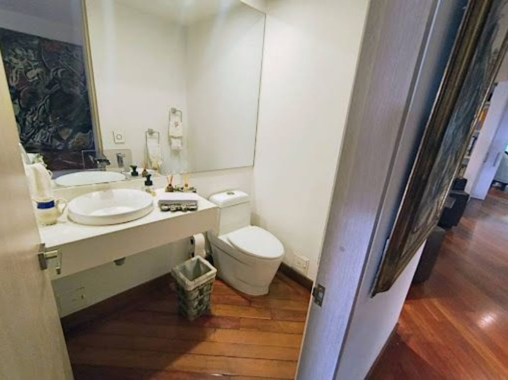 Apartamento de 3 alcobas en venta en El Refugio, Bogotá, 367 m² · foto 5 de 20