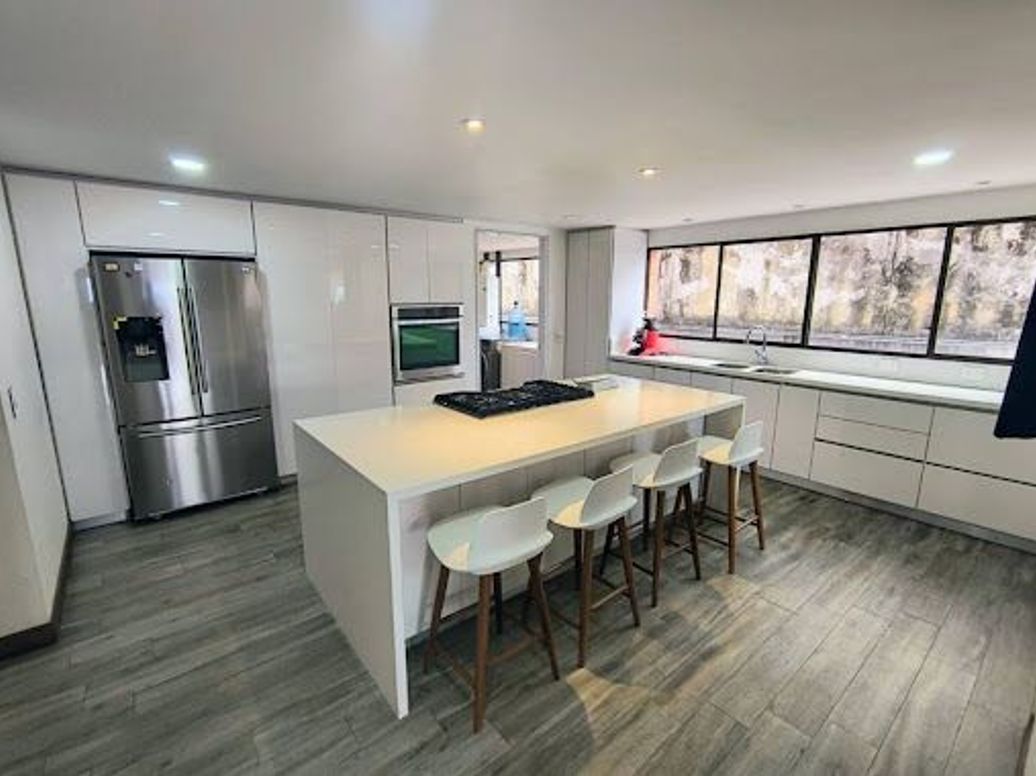 Apartamento de 3 alcobas en venta en El Refugio, Bogotá, 367 m² · foto 9 de 20