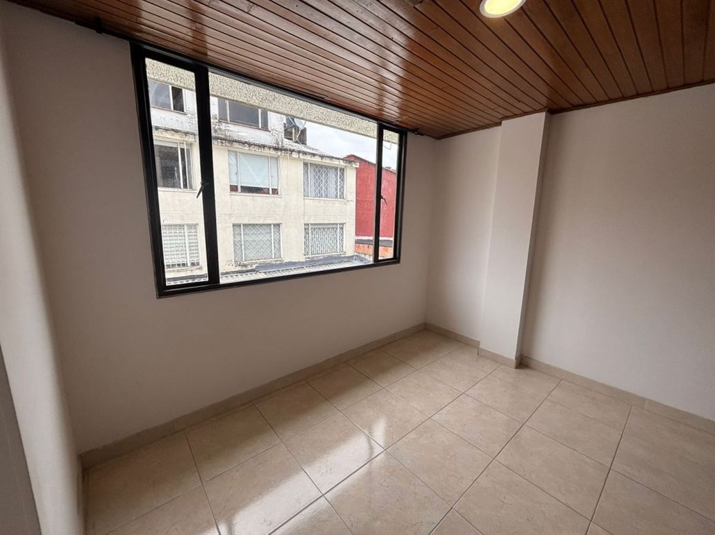 Apartamento de 4 alcobas en venta en Cedro Golf, Bogotá, 75 m² · foto 12 de 20