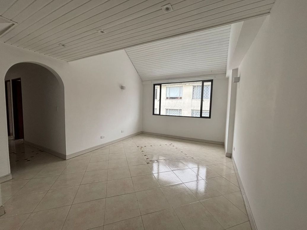 Apartamento de 4 alcobas en venta en Cedro Golf, Bogotá, 75 m² · foto 7 de 20