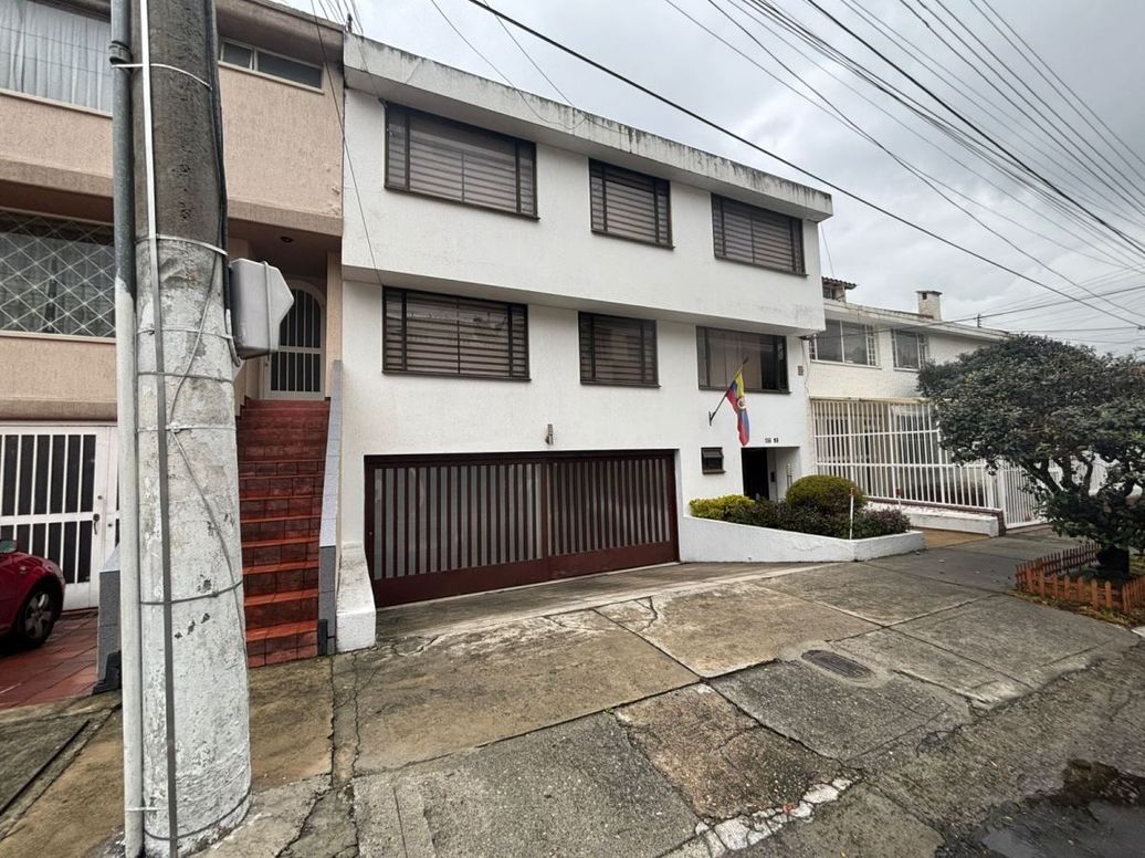 Apartamento de 4 alcobas en venta en Cedro Golf, Bogotá, 75 m² · foto 2 de 20